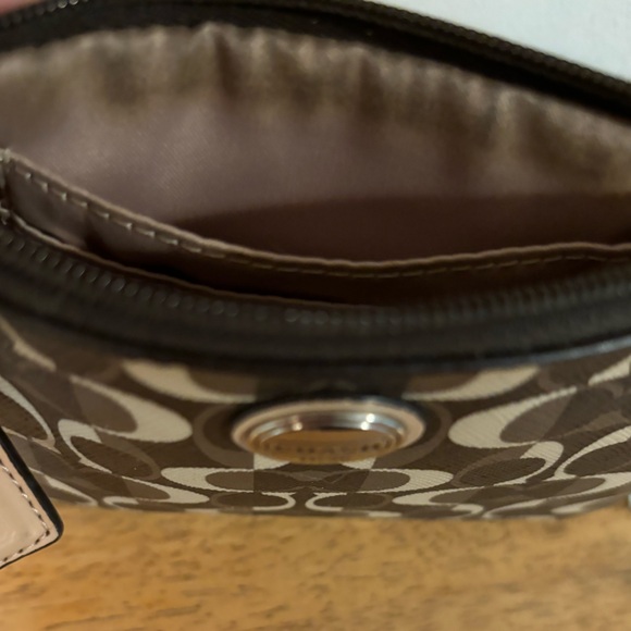 Coach Peyton Signature Dream C Brown and White Coated Canvas Wristlet Wa… - Picture 7 of 12